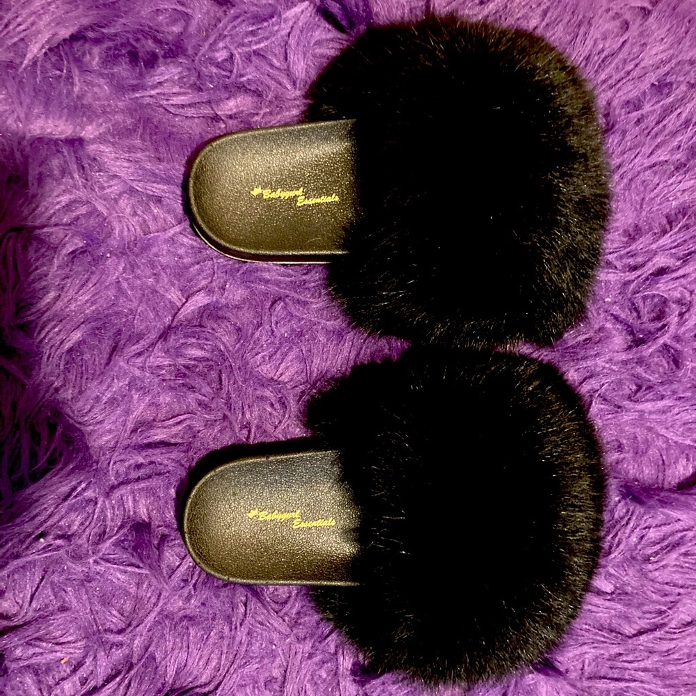 Fuzzy Slides 🖤